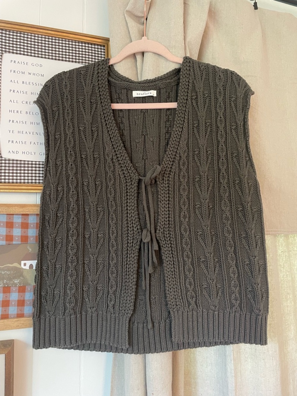Neuflora Charcoal Cable Knit Tie-Front Vest